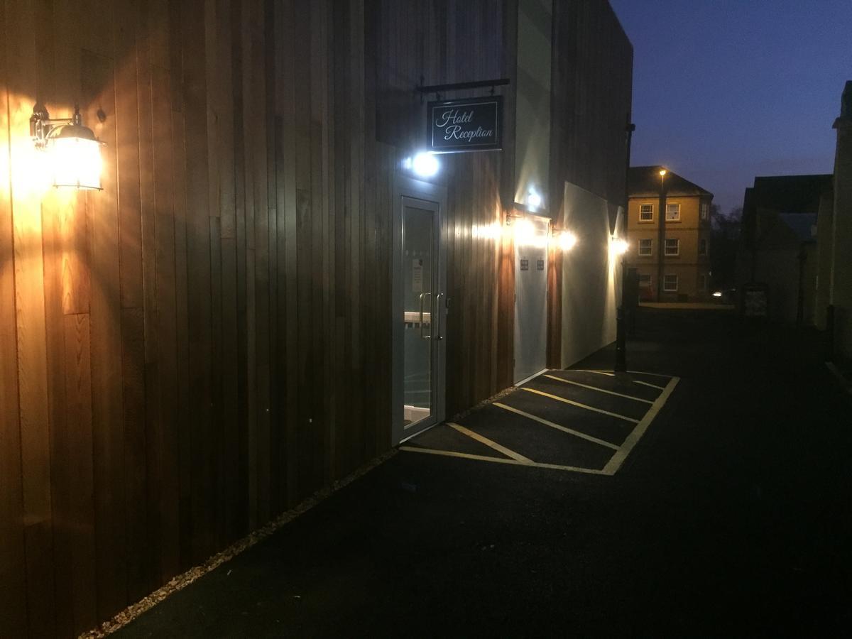 桑福德豪斯威瑟斯本酒店 亨廷登 外观 照片